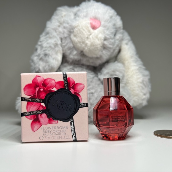 Viktor & Rolf Other - Viktor Rolf Flowerbomb Ruby Orchid  mini